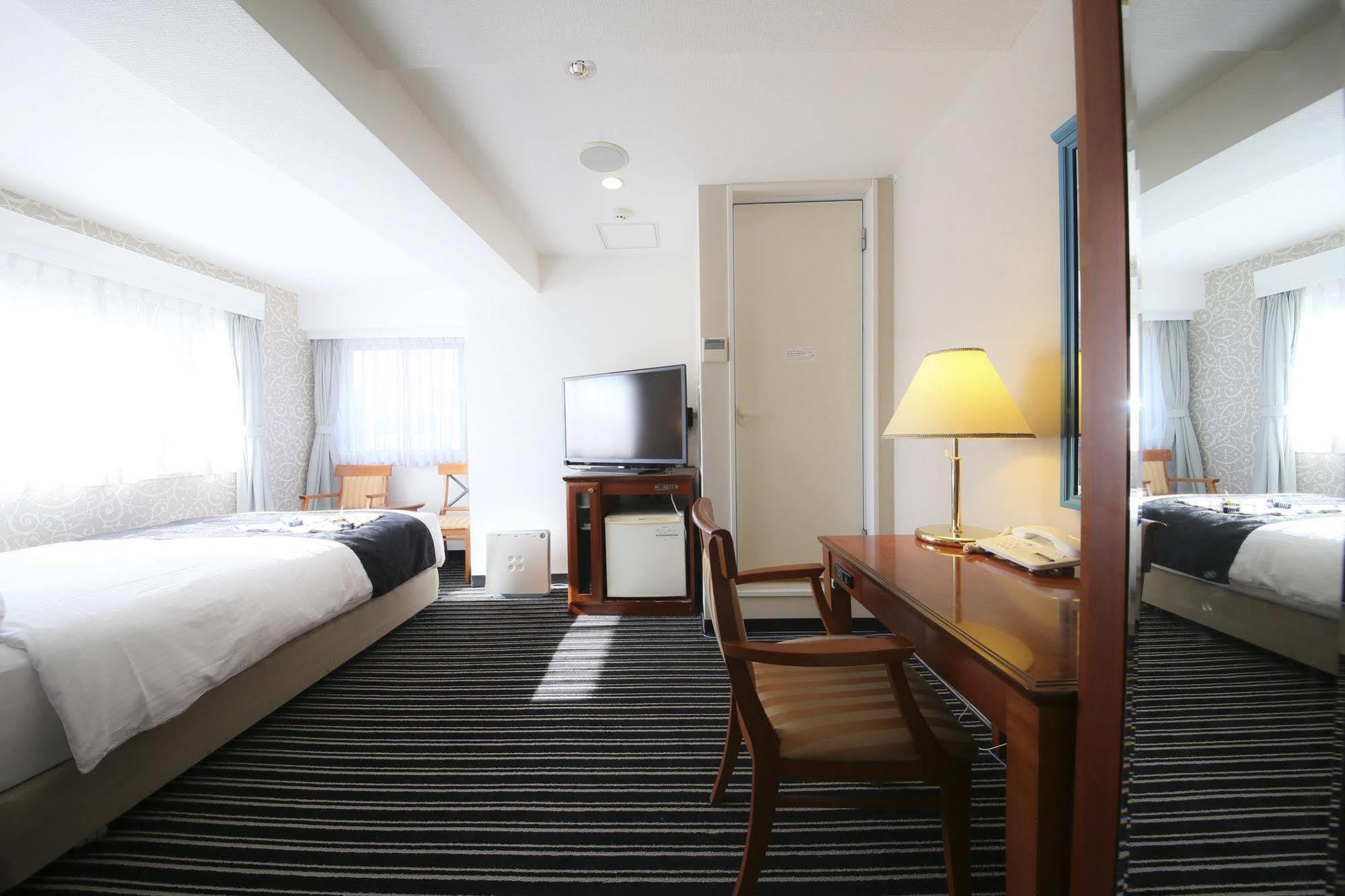 APA Hotel Tokyo Ojima Eksteriør billede